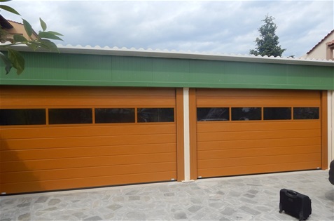 SECTIONAL GARAGE DOORS