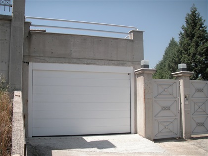 SECTIONAL GARAGE DOORS